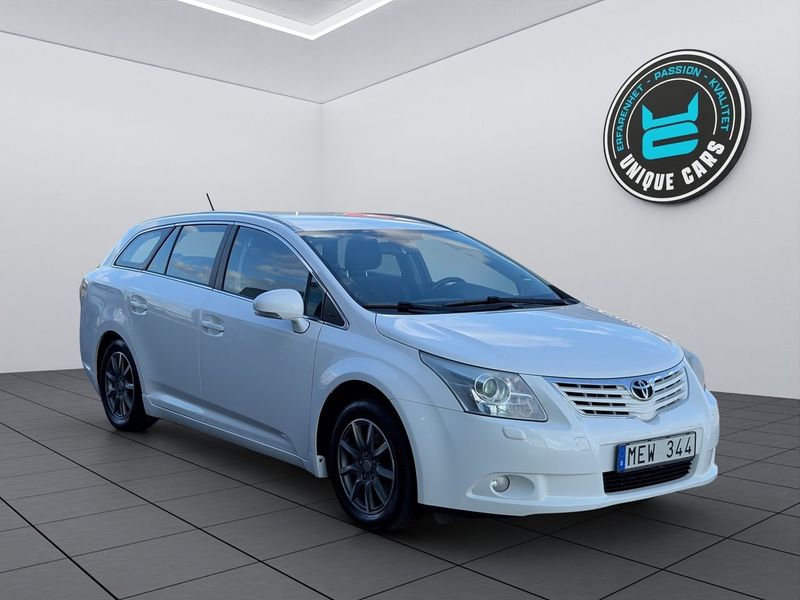 Toyota Avensis bild 2