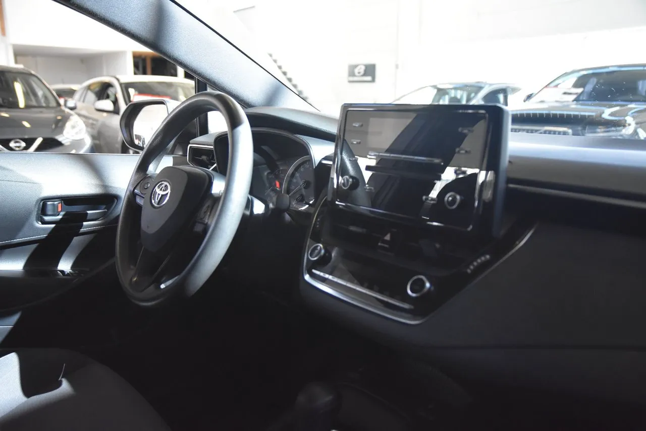 Vehicle image 8
