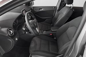 Mercedes B180 bild 5