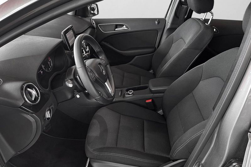 Mercedes B180 bild 5
