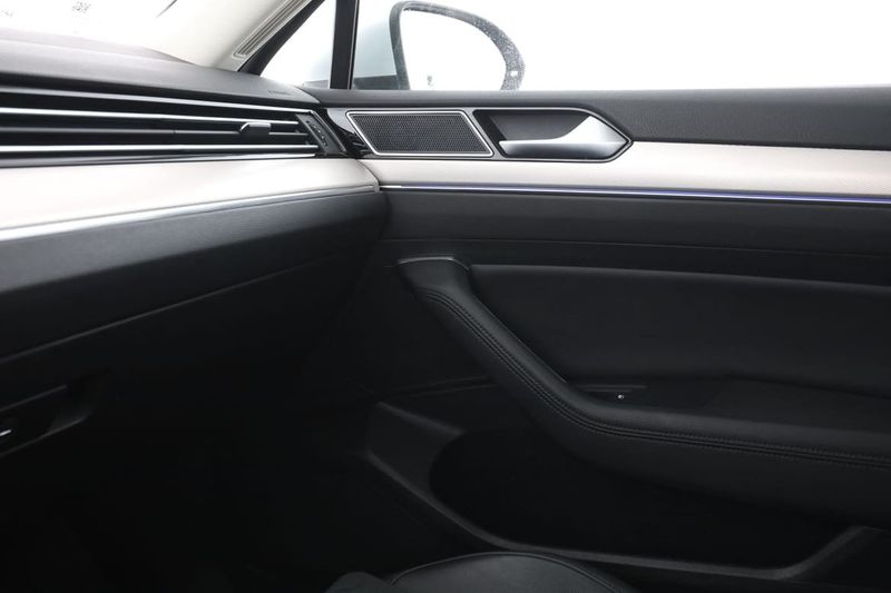 Volkswagen Passat bild 34
