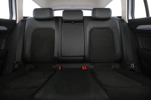 Volkswagen Passat bild 16