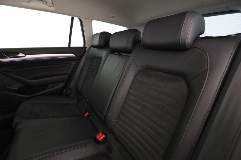 Volkswagen Passat bild 15