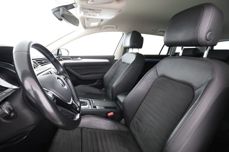 Volkswagen Passat bild 11