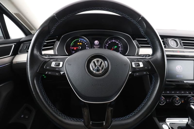 Volkswagen Passat bild 19