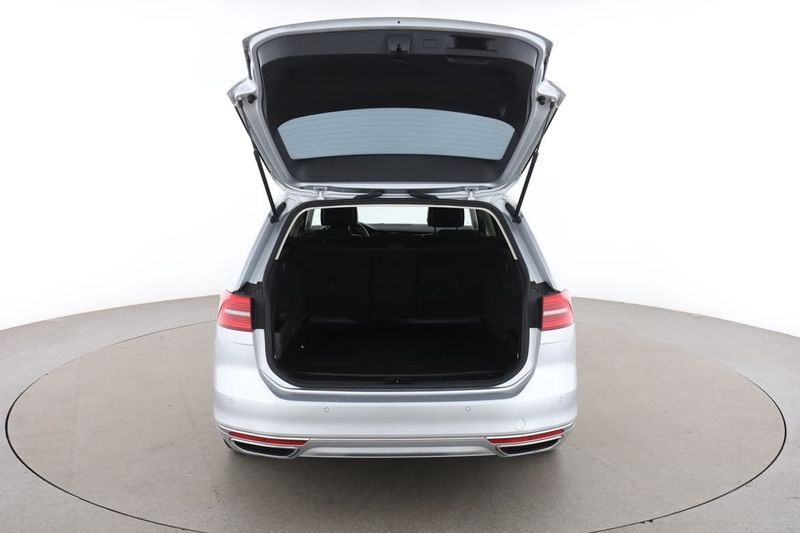 Volkswagen Passat bild 17