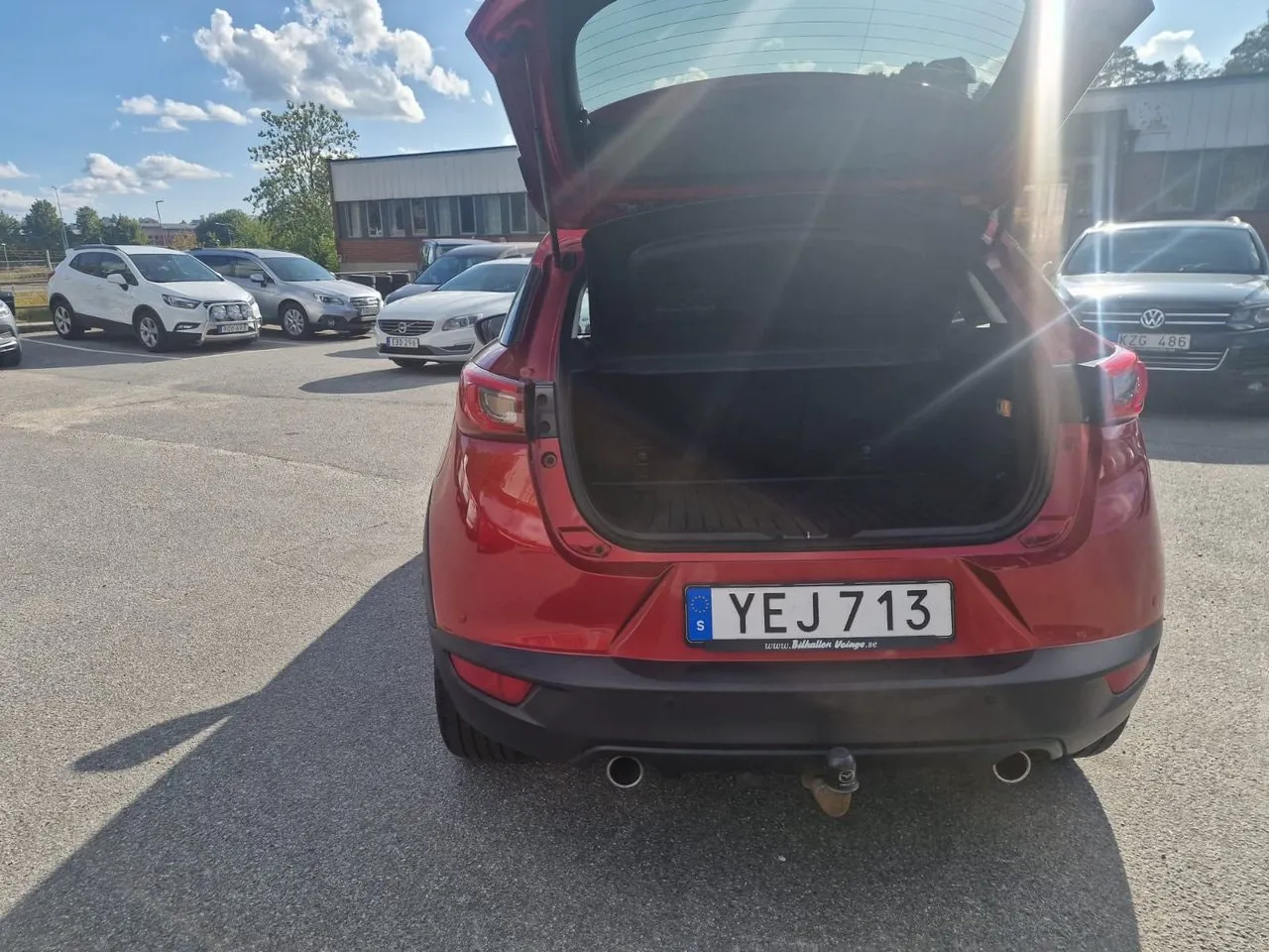 Vehicle image 8