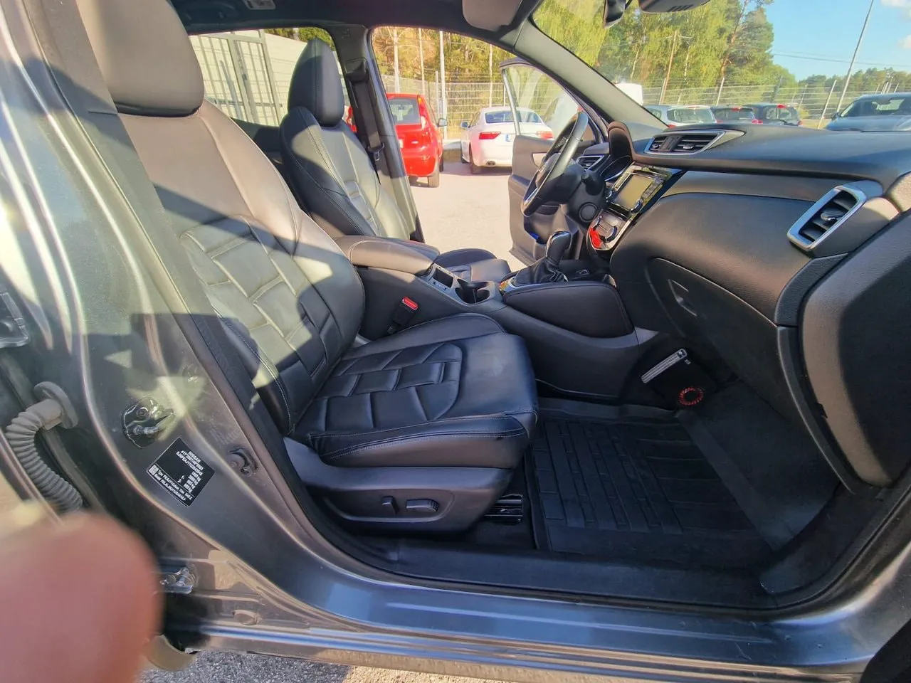 Vehicle image 11