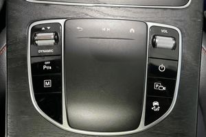 Mercedes GLC300 bild 18