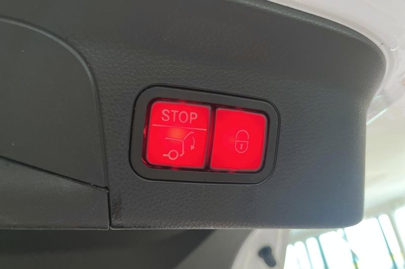 Mercedes GLC300 bild 14