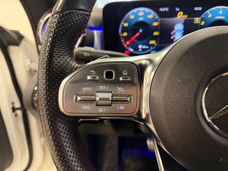 Mercedes CLA180 bild 16
