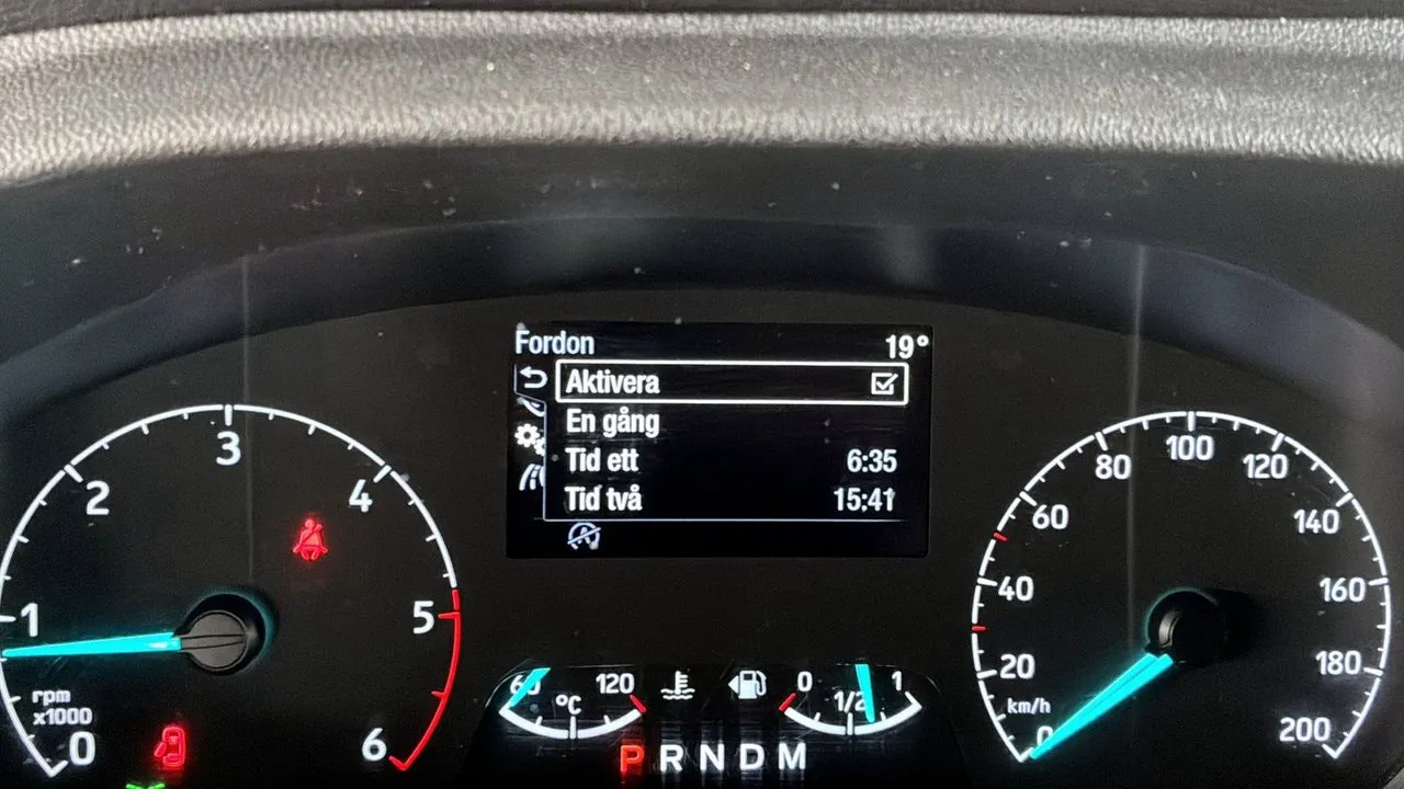 Vehicle image 20