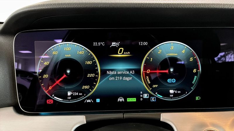 Mercedes E300 bild 18