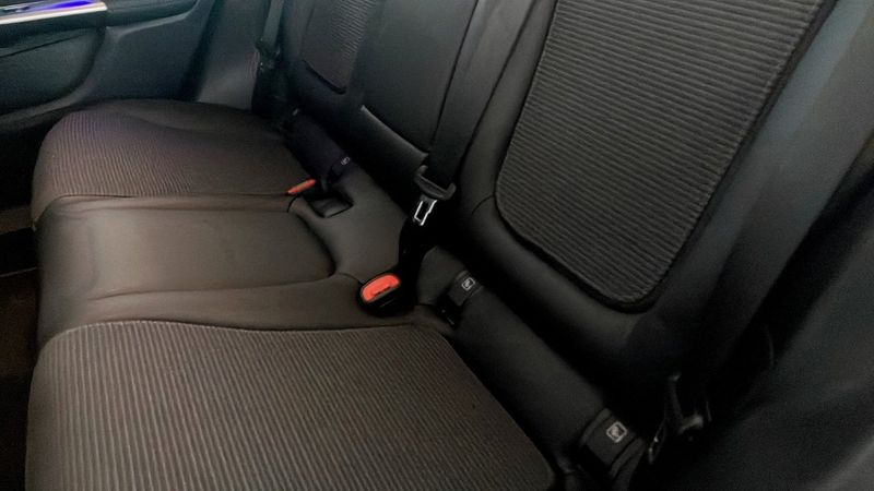 Mercedes GLC300 bild 21