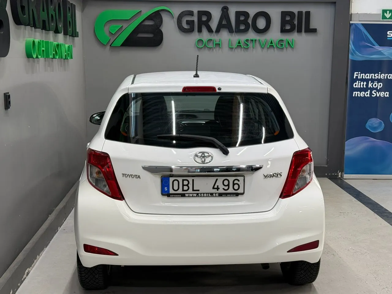 Vehicle image 7