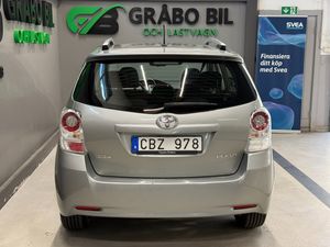 Toyota Verso bild 8