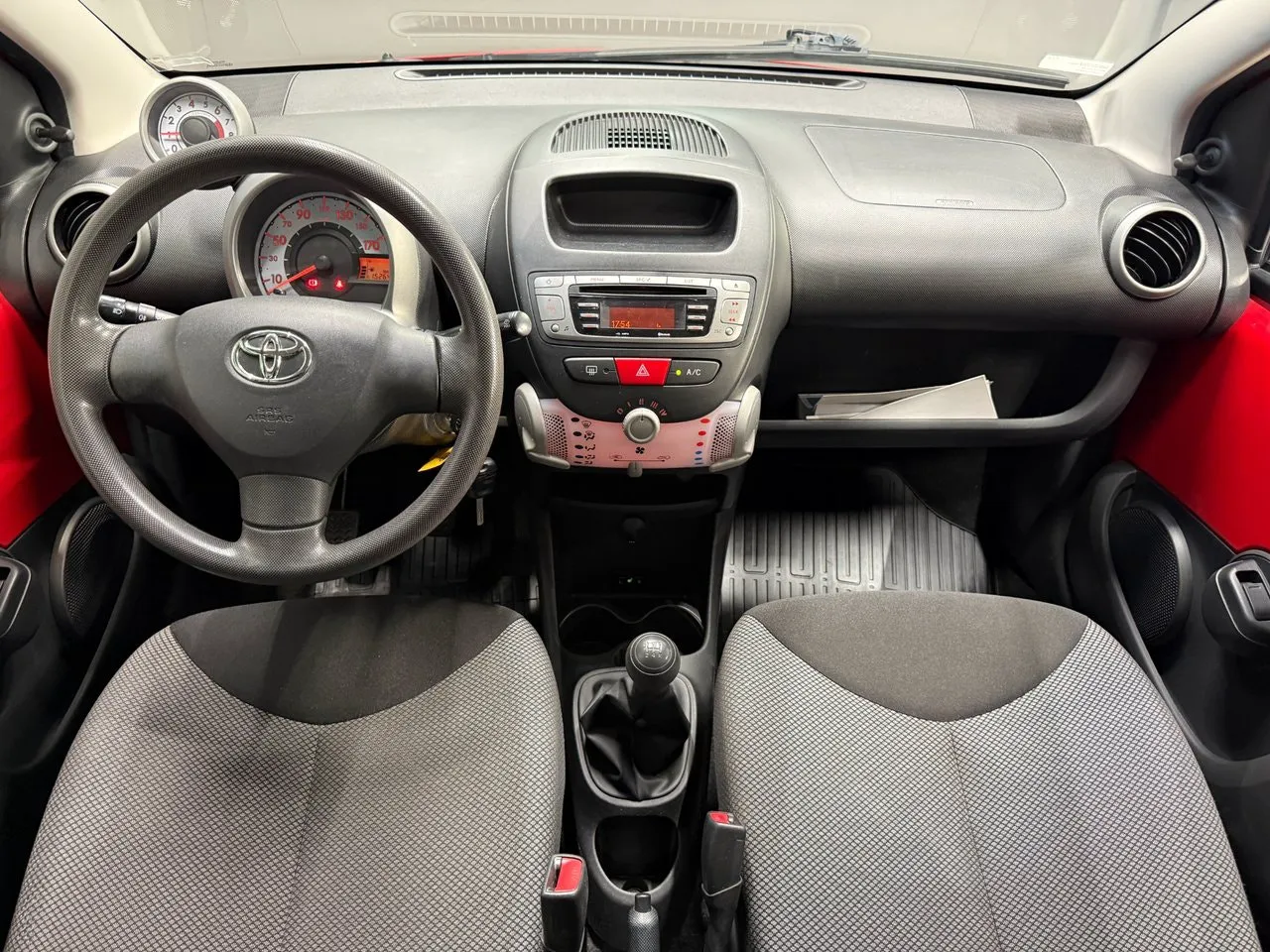 Vehicle image 12