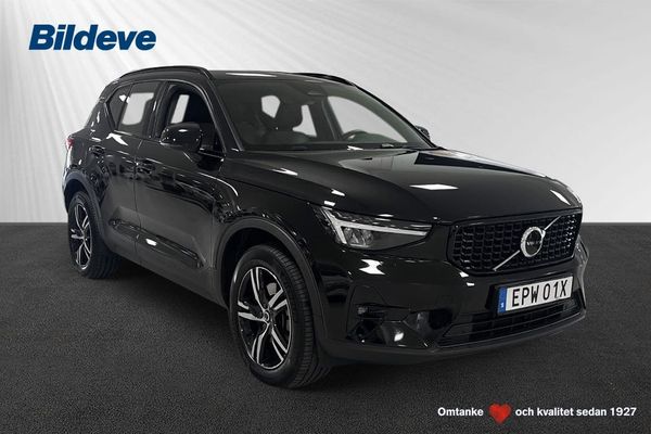 Volvo XC40 B4 FWD Bensin Plus Dark - 2025