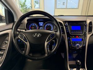 Hyundai i30 bild 8