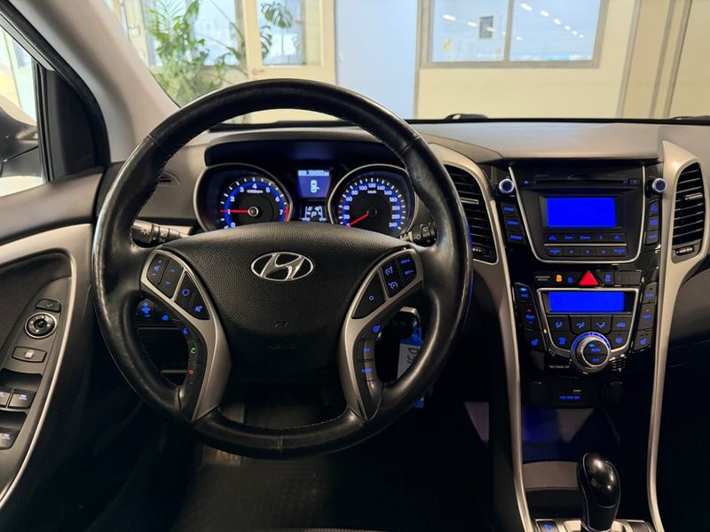 Hyundai i30 bild 8