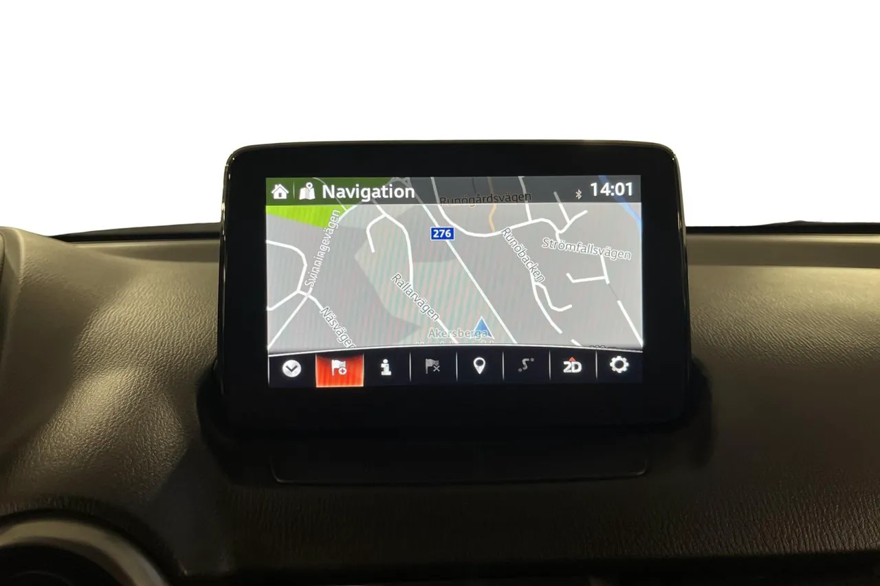 Vehicle image 18