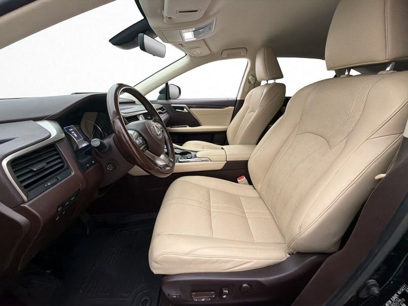 Lexus RX bild 16