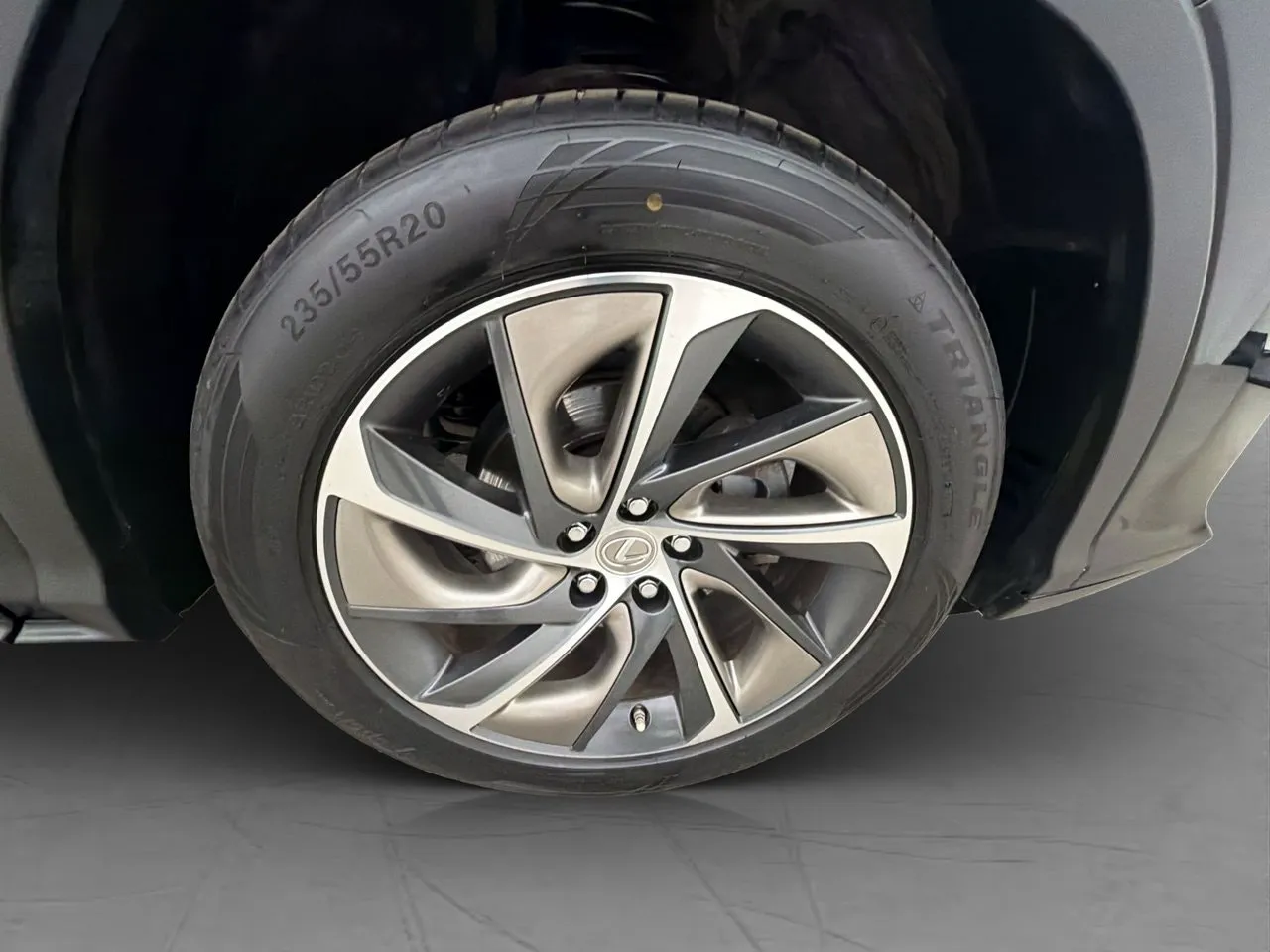 Vehicle image 37