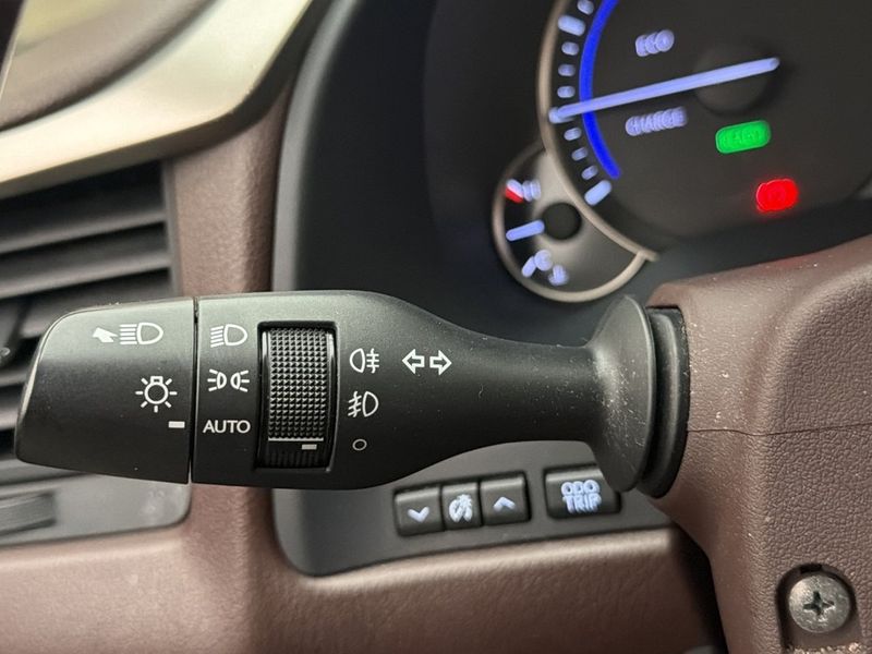 Lexus RX bild 33