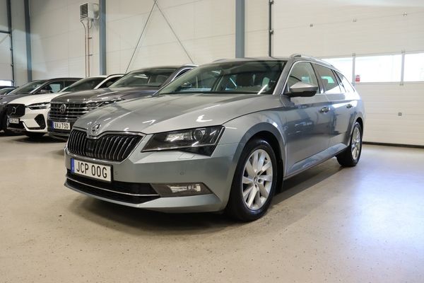 Skoda Superb 1.5 TSI Style Drag B-Kam Canton Läder B-Värm 150hk - 2019