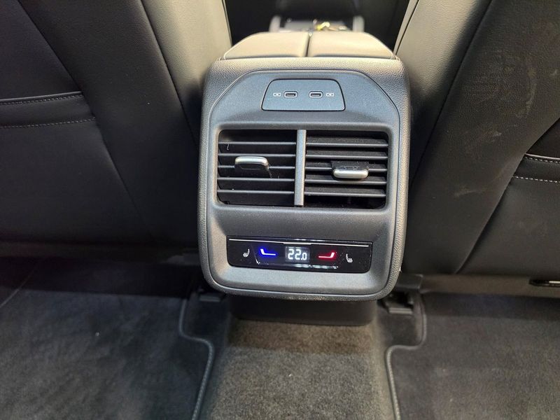 Volkswagen Passat bild 18