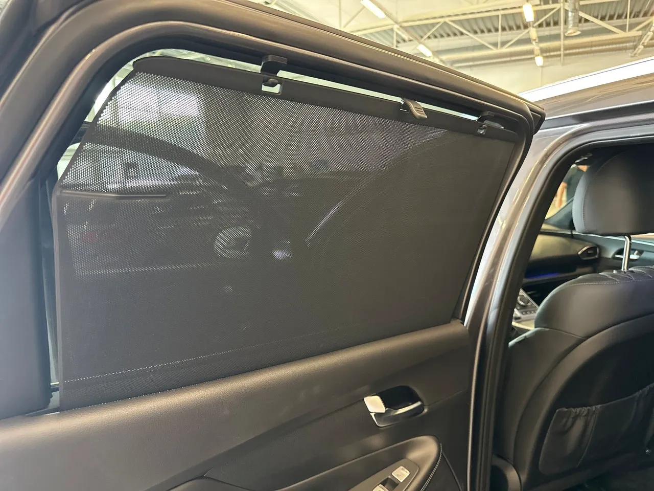 Vehicle image 25