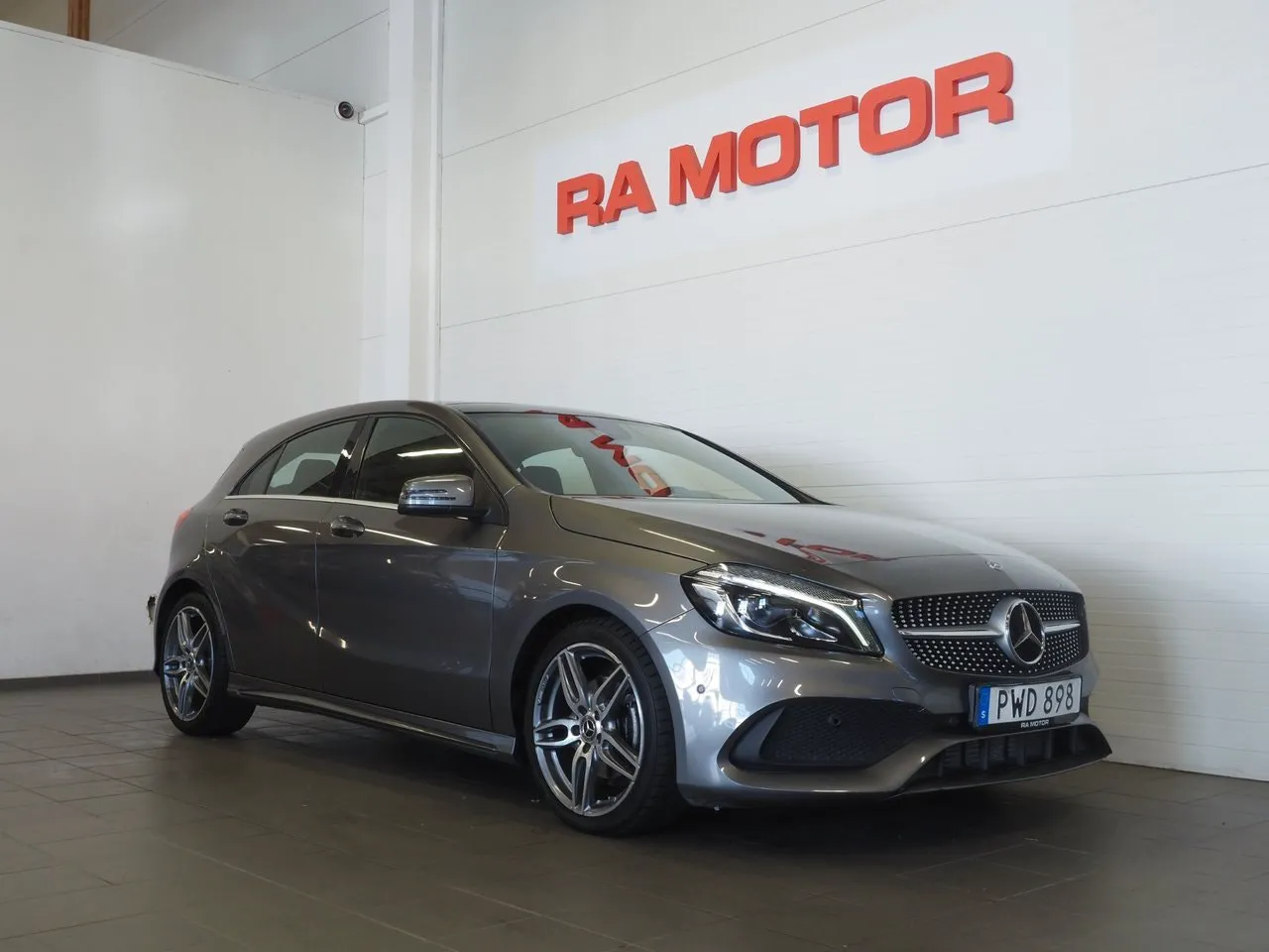 Vehicle image 2