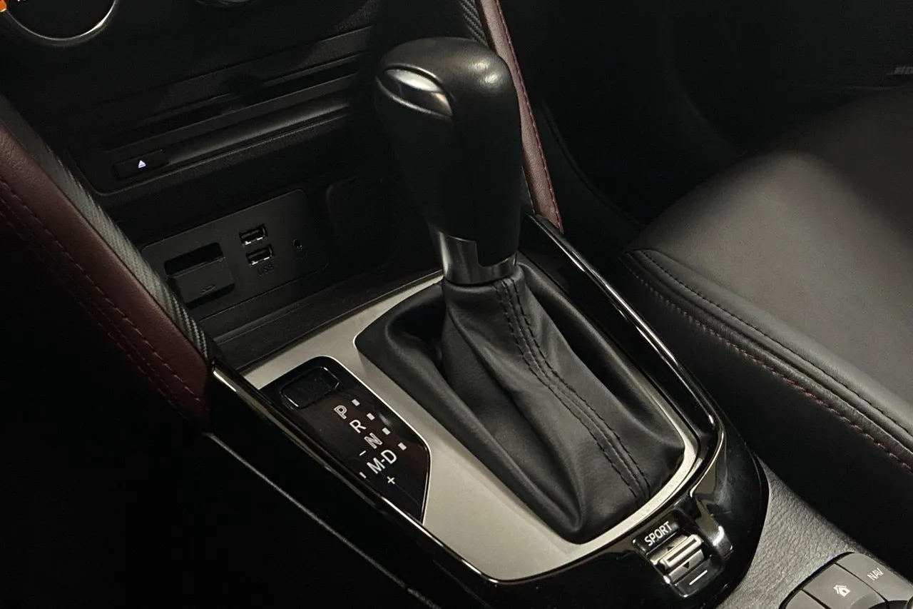 Vehicle image 21