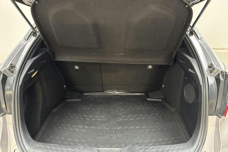 Toyota C-HR bild 8