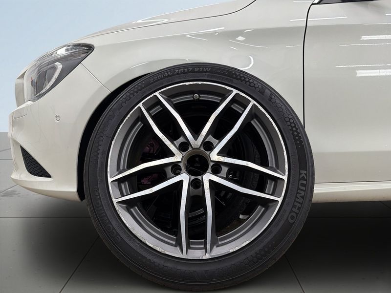 Mercedes CLA220 bild 14
