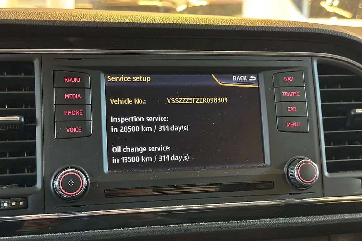 Vehicle image 18