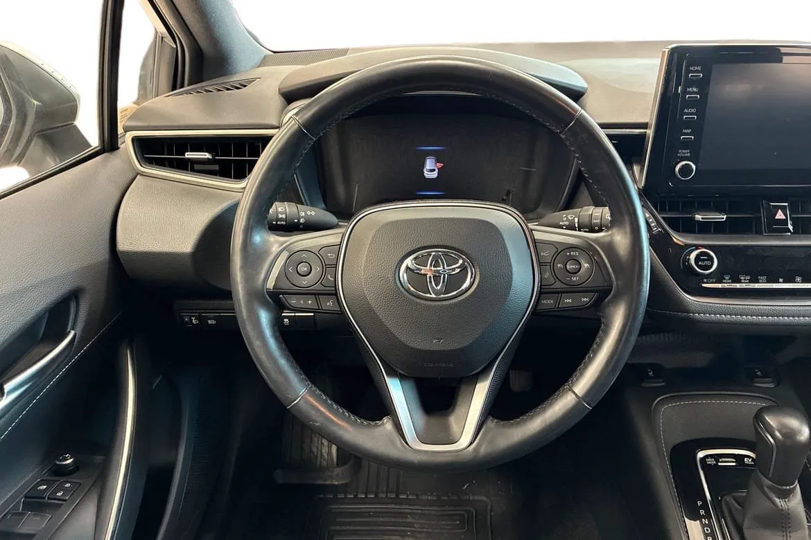 Vehicle image 8