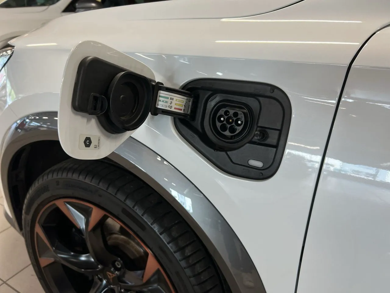 Vehicle image 25