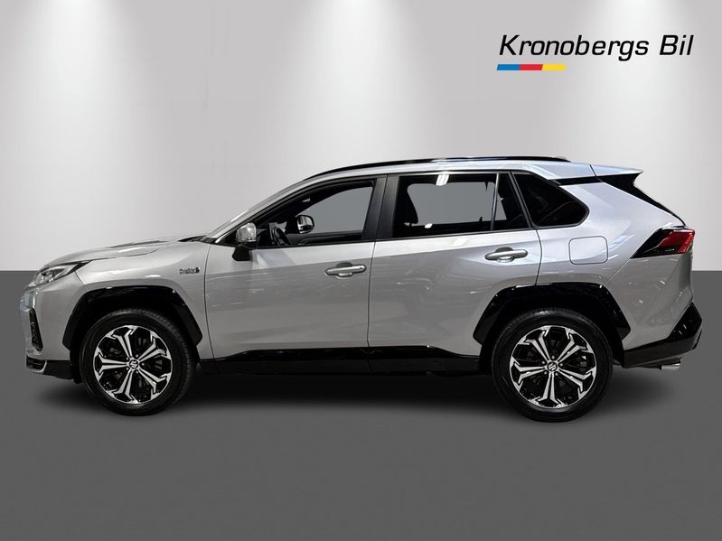 Suzuki Across bild 4
