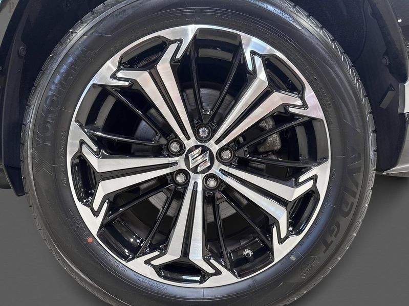 Suzuki Across bild 17