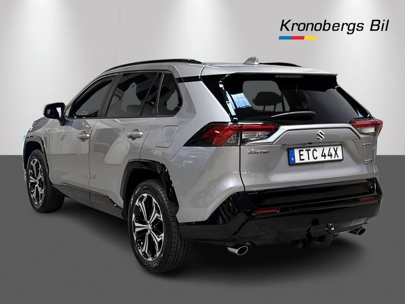 Suzuki Across bild 6