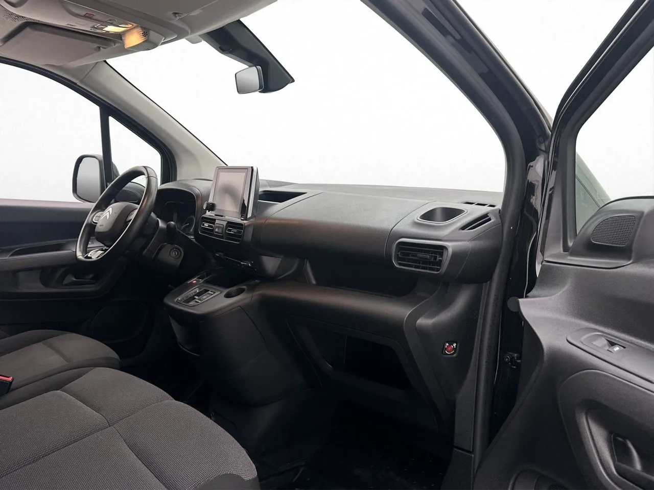 Vehicle image 23