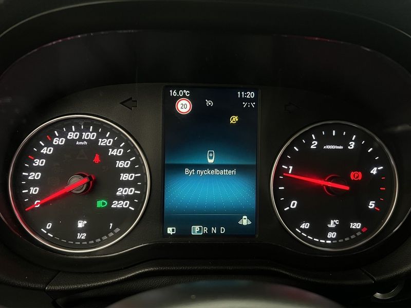 Mercedes T180 bild 19