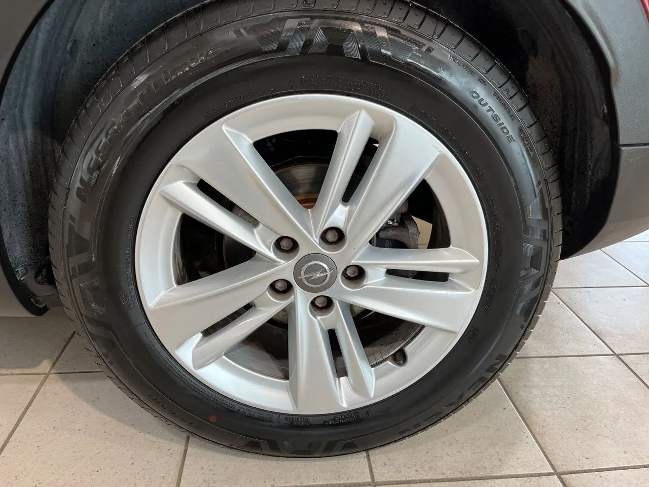 Vehicle image 20