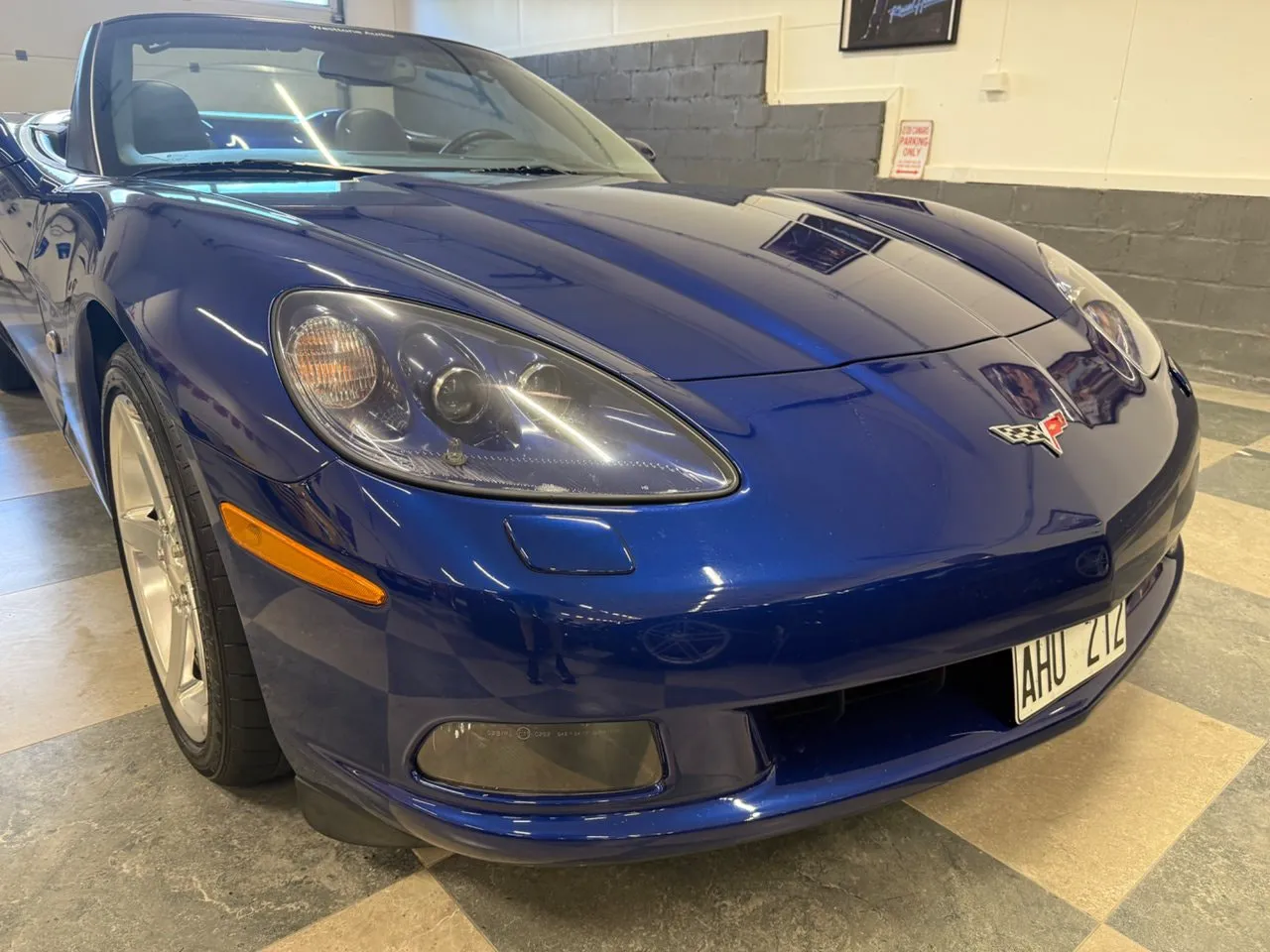 Vehicle image 14