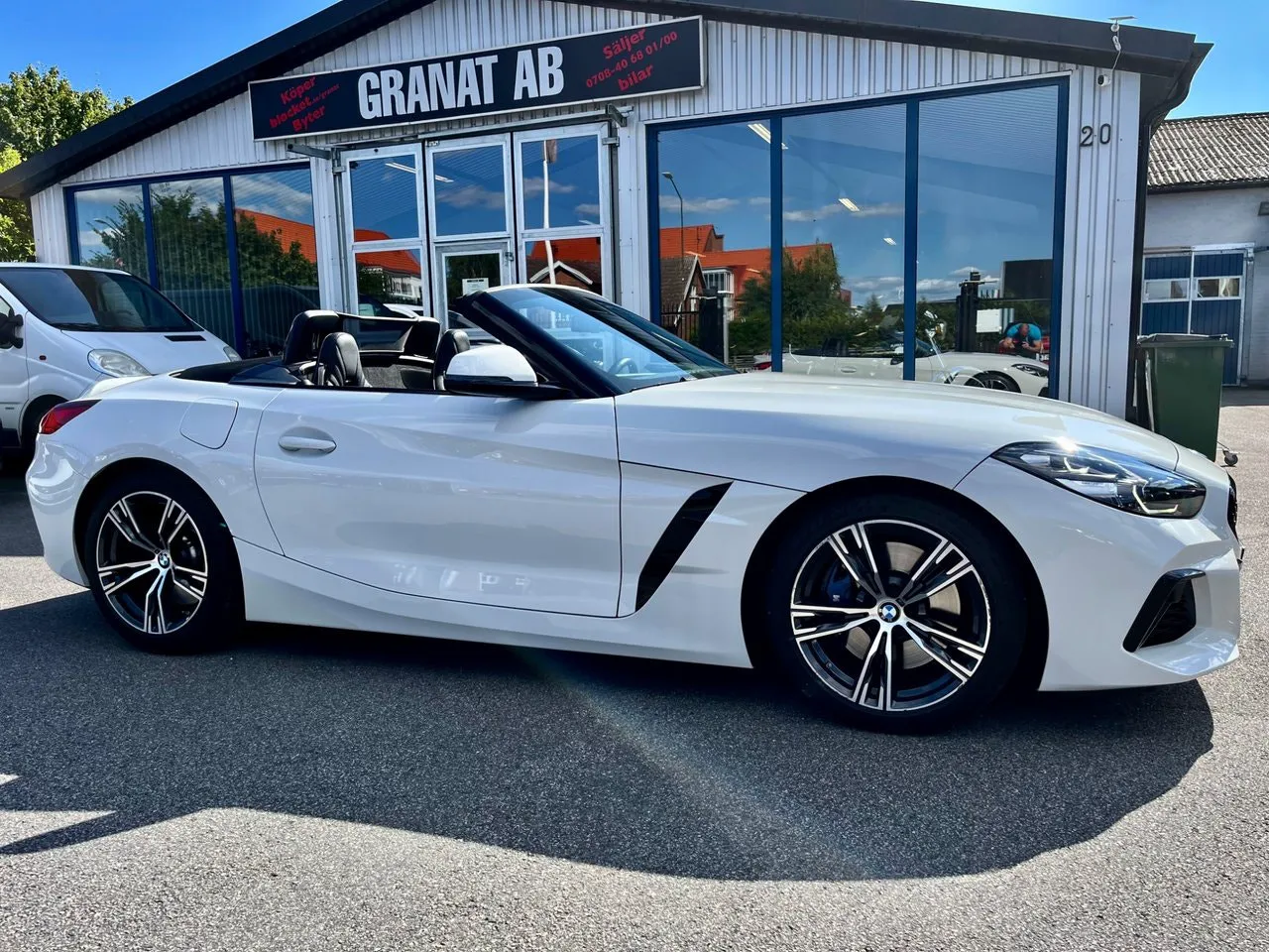 Vehicle image 1