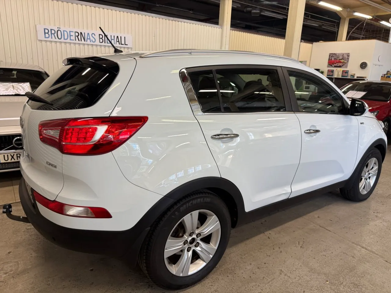 Vehicle image 2