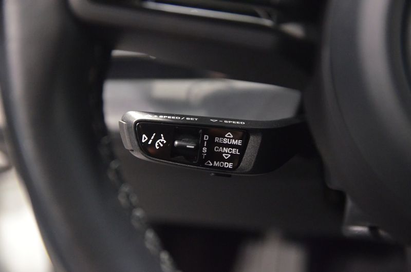 Porsche Taycan bild 16