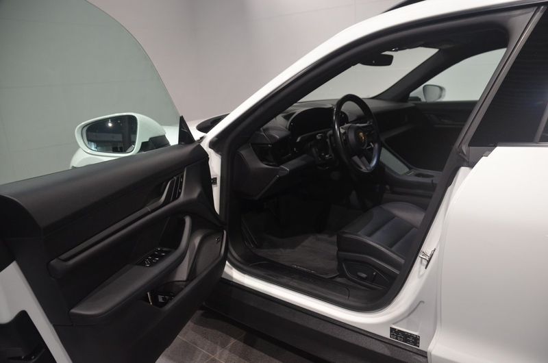 Porsche Taycan bild 9
