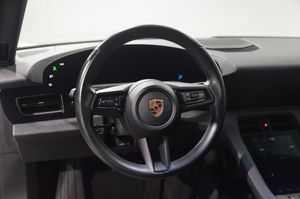 Porsche Taycan bild 14